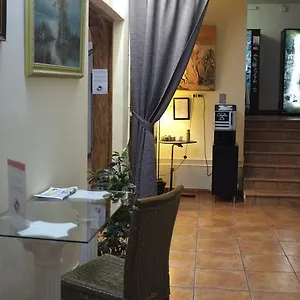 https://hostal-europa.topbarcelonahotels.com